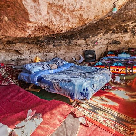 Cave, Yurt, Bubble And Other Glamping Adventures Hotel เซโดนา ภายนอก รูปภาพ