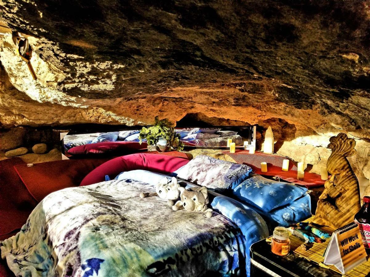 Cave, Yurt, Bubble And Other Glamping Adventures Hotel เซโดนา ภายนอก รูปภาพ