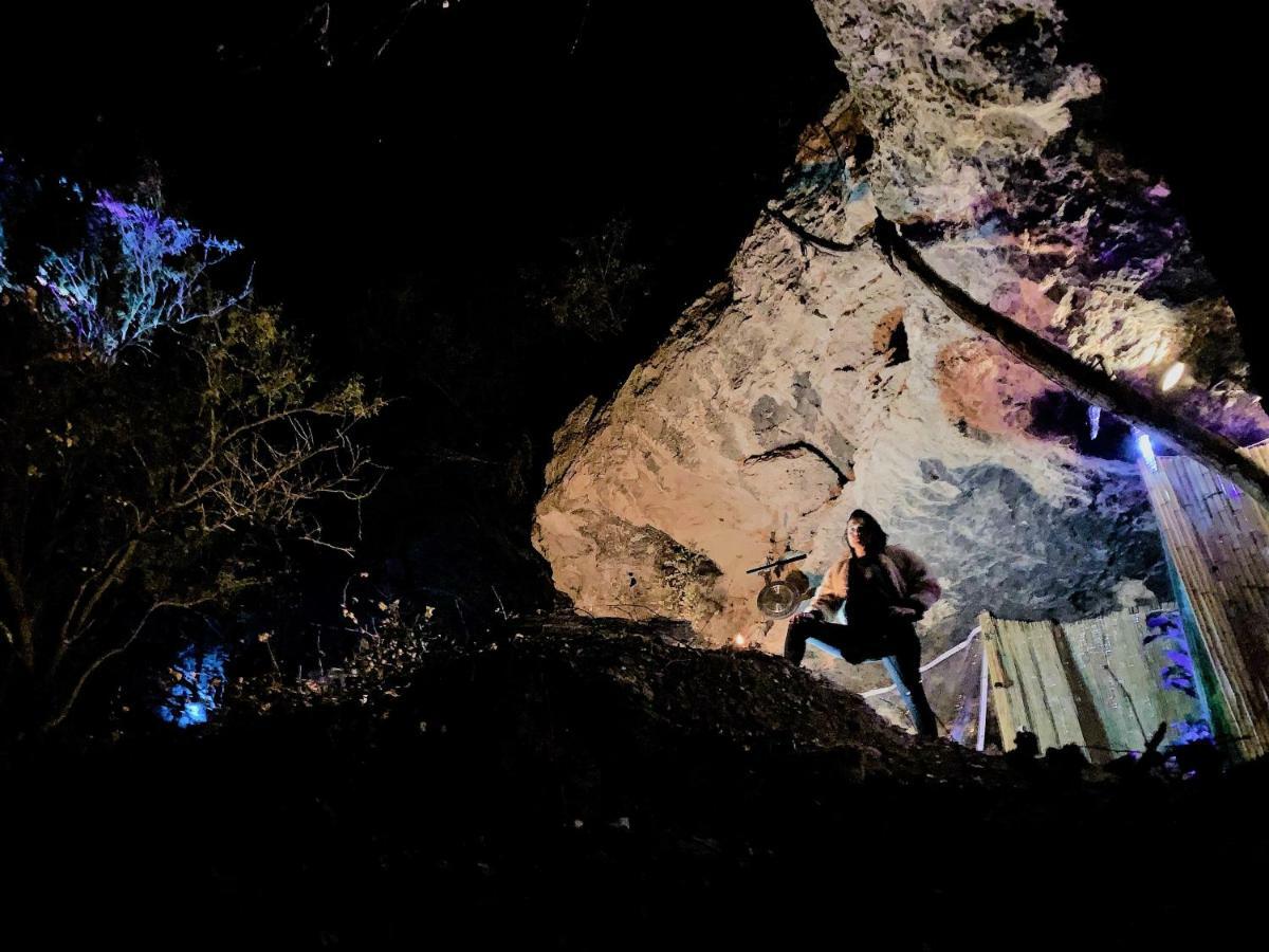 Cave, Yurt, Bubble And Other Glamping Adventures Hotel เซโดนา ภายนอก รูปภาพ
