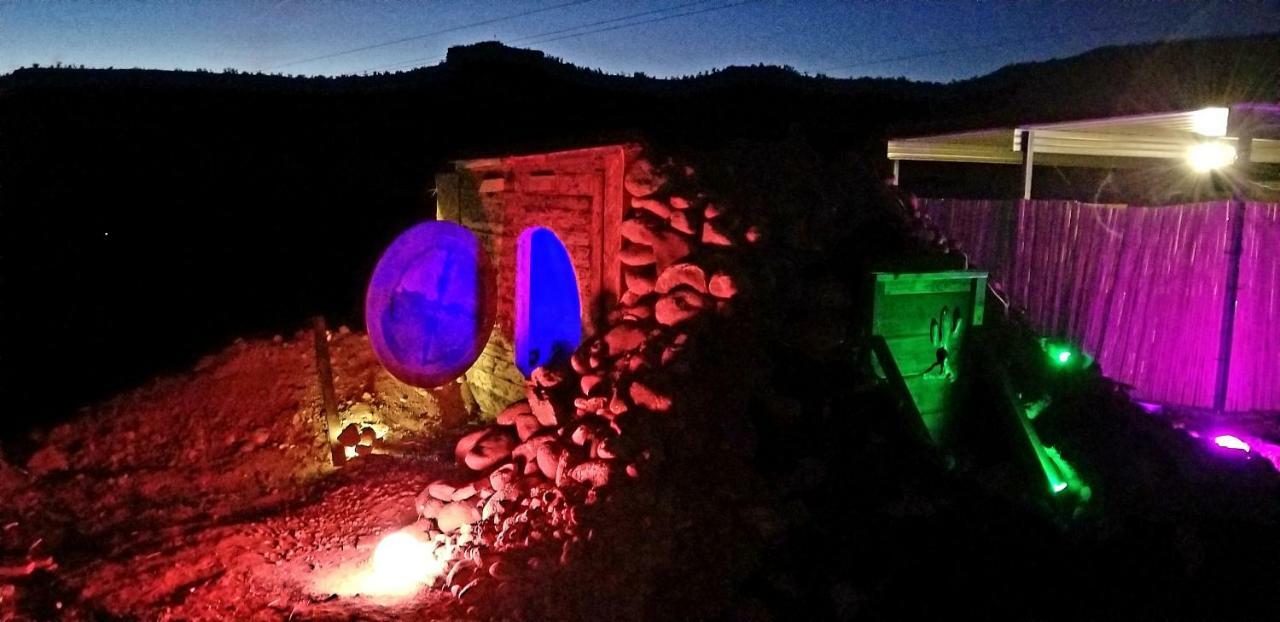 Cave, Yurt, Bubble And Other Glamping Adventures Hotel เซโดนา ภายนอก รูปภาพ