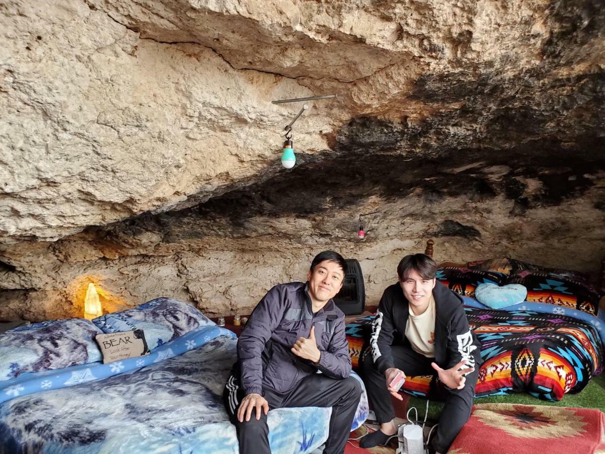Cave, Yurt, Bubble And Other Glamping Adventures Hotel เซโดนา ภายนอก รูปภาพ