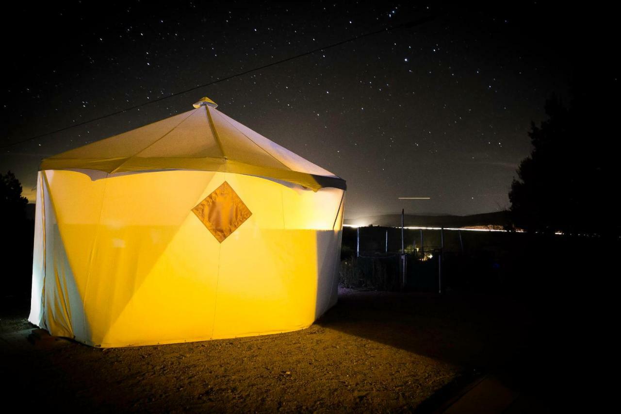 Cave, Yurt, Bubble And Other Glamping Adventures Hotel เซโดนา ภายนอก รูปภาพ