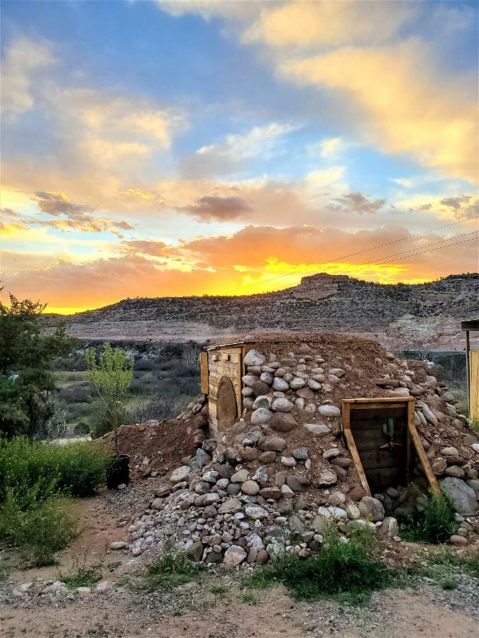 Cave, Yurt, Bubble And Other Glamping Adventures Hotel เซโดนา ภายนอก รูปภาพ